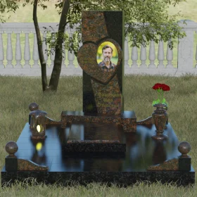 Памятник П025